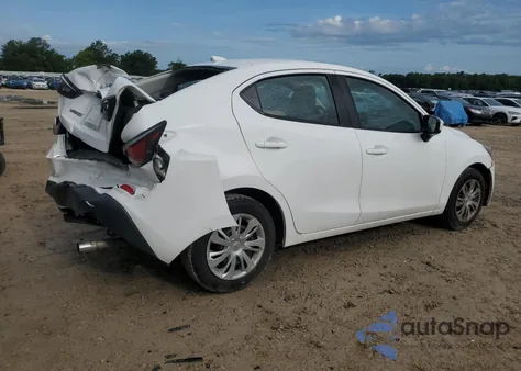2019 Toyota Yaris L из США, поврежденный, VIN 3MYDLBYV0KY527759